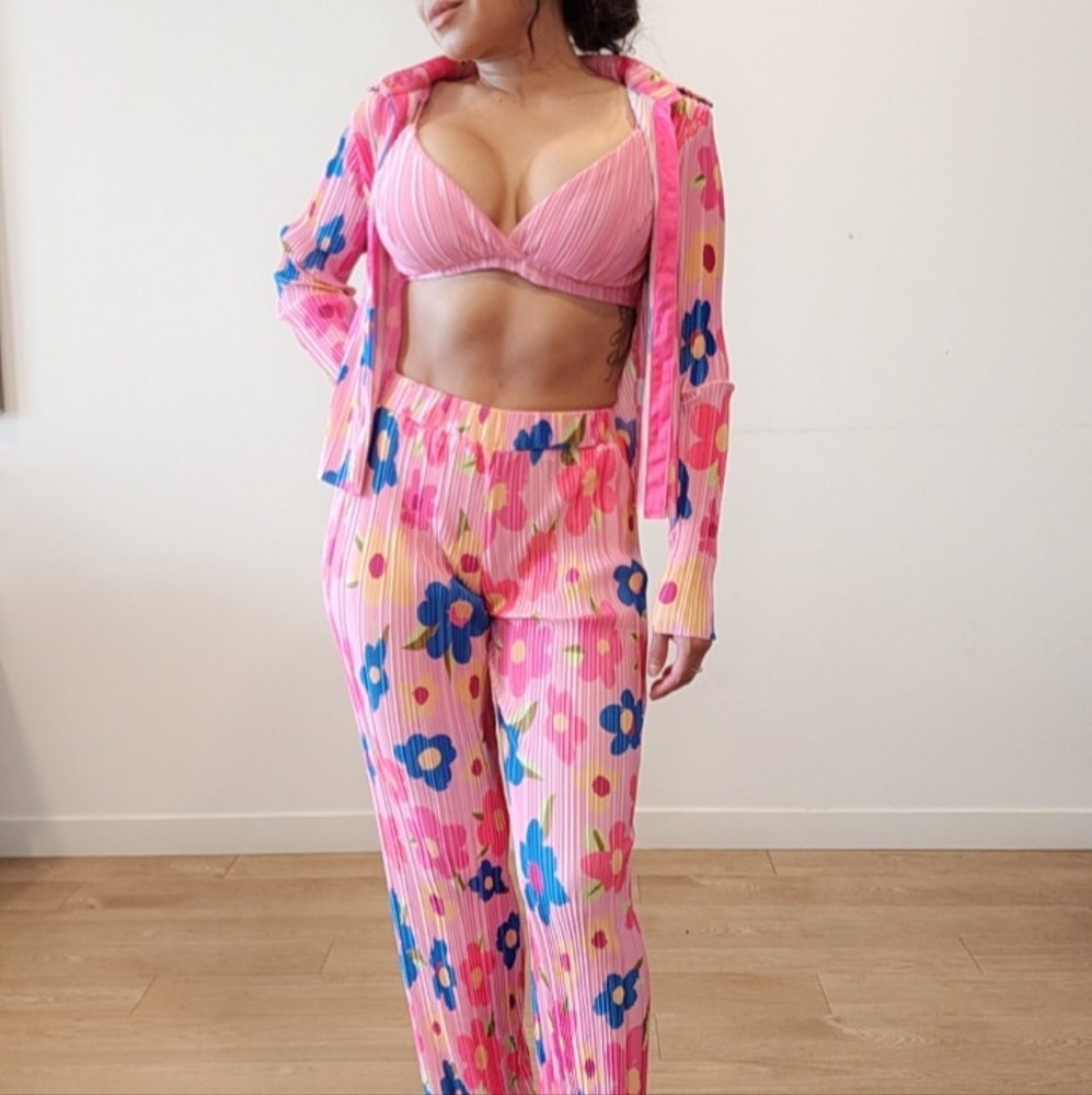 3-Piece pant set 💗💗